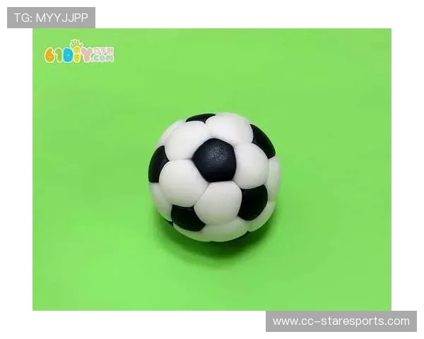 粘土手工艺术打造的足球球星世界，精彩纷呈的球场风采再现
