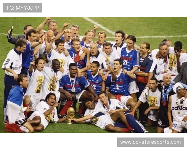 足球之夜十大球星排名揭晓谁将登顶成为最耀眼的球场传奇